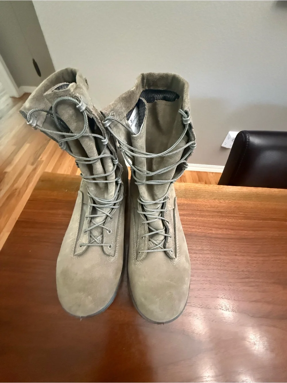 Belleville rugged suede